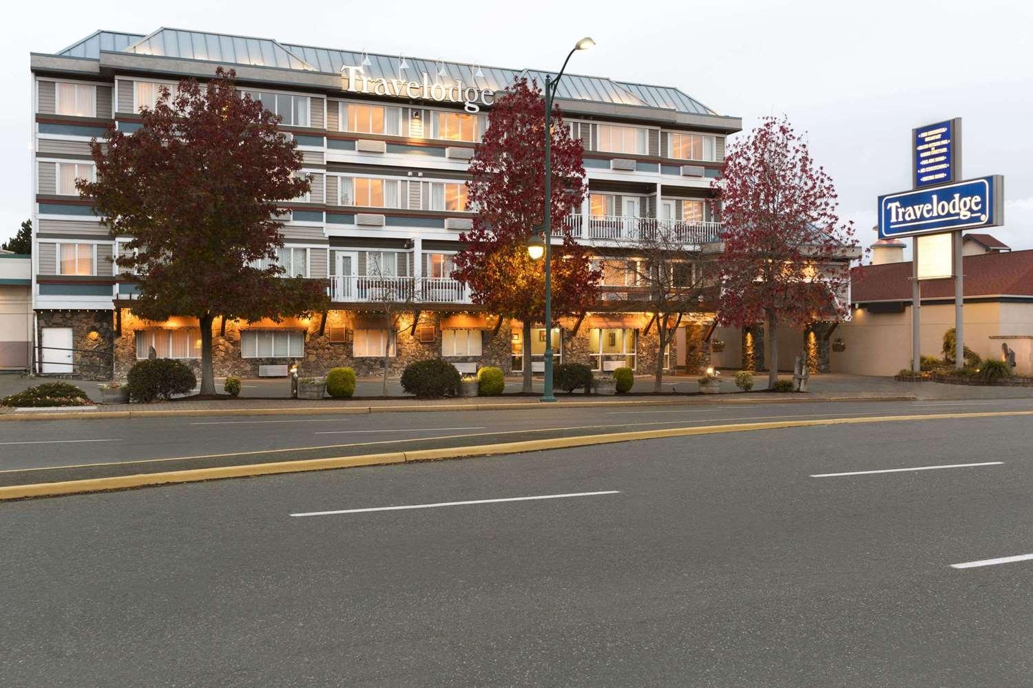Days Inn By Wyndham Victoria Airport Sidney Buitenkant foto