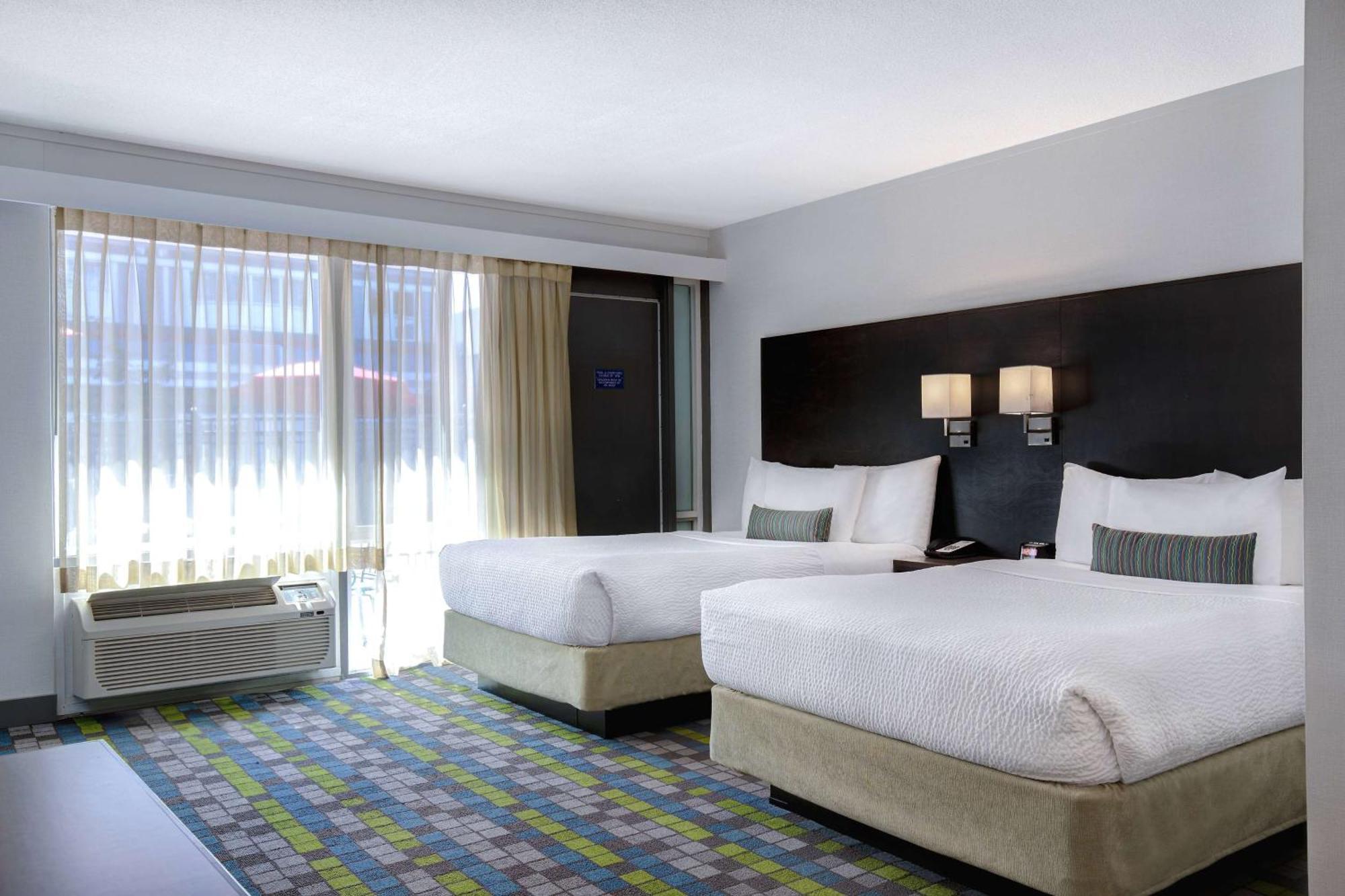 Days Inn By Wyndham Victoria Airport Sidney Buitenkant foto