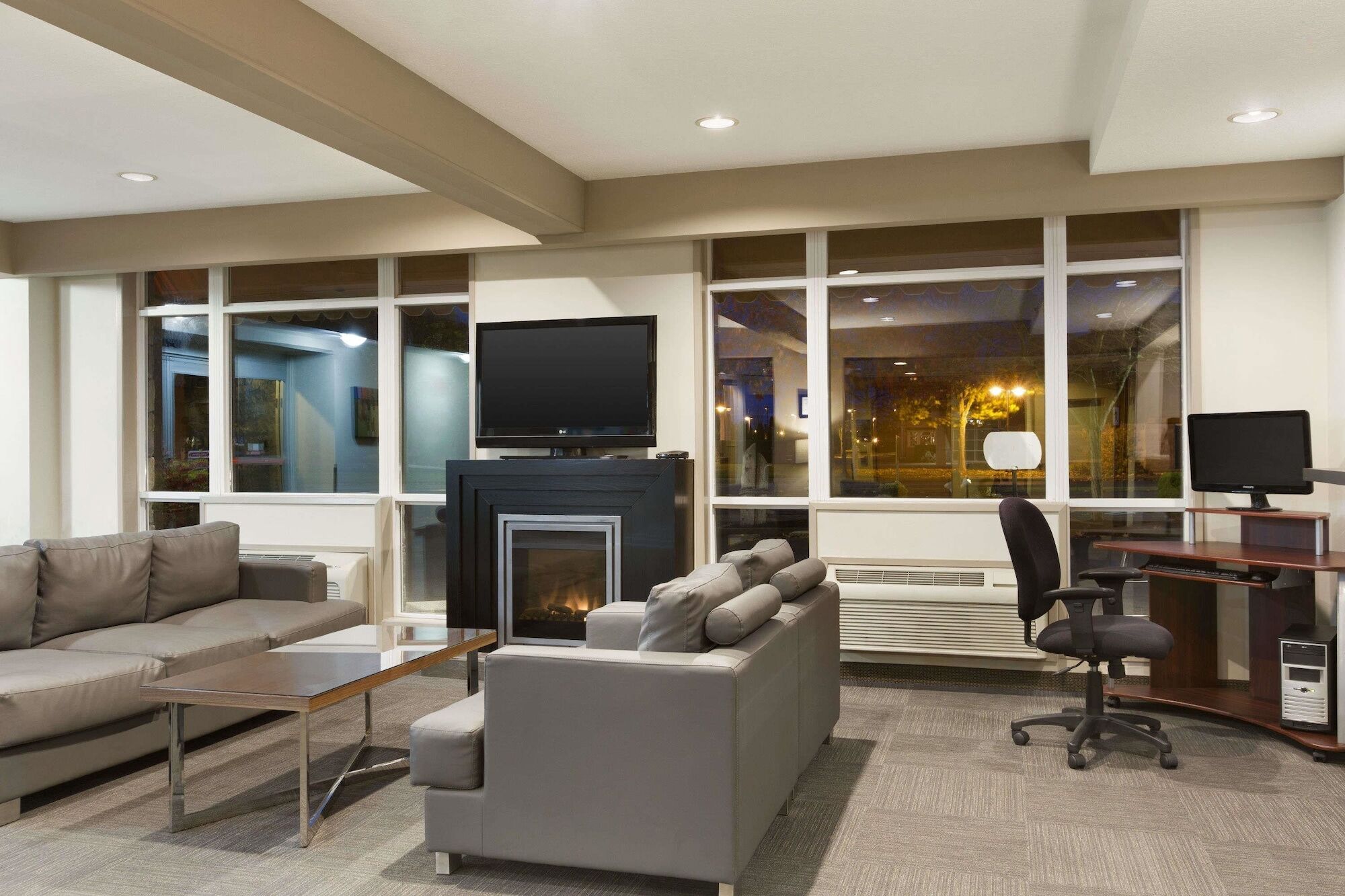 Days Inn By Wyndham Victoria Airport Sidney Buitenkant foto