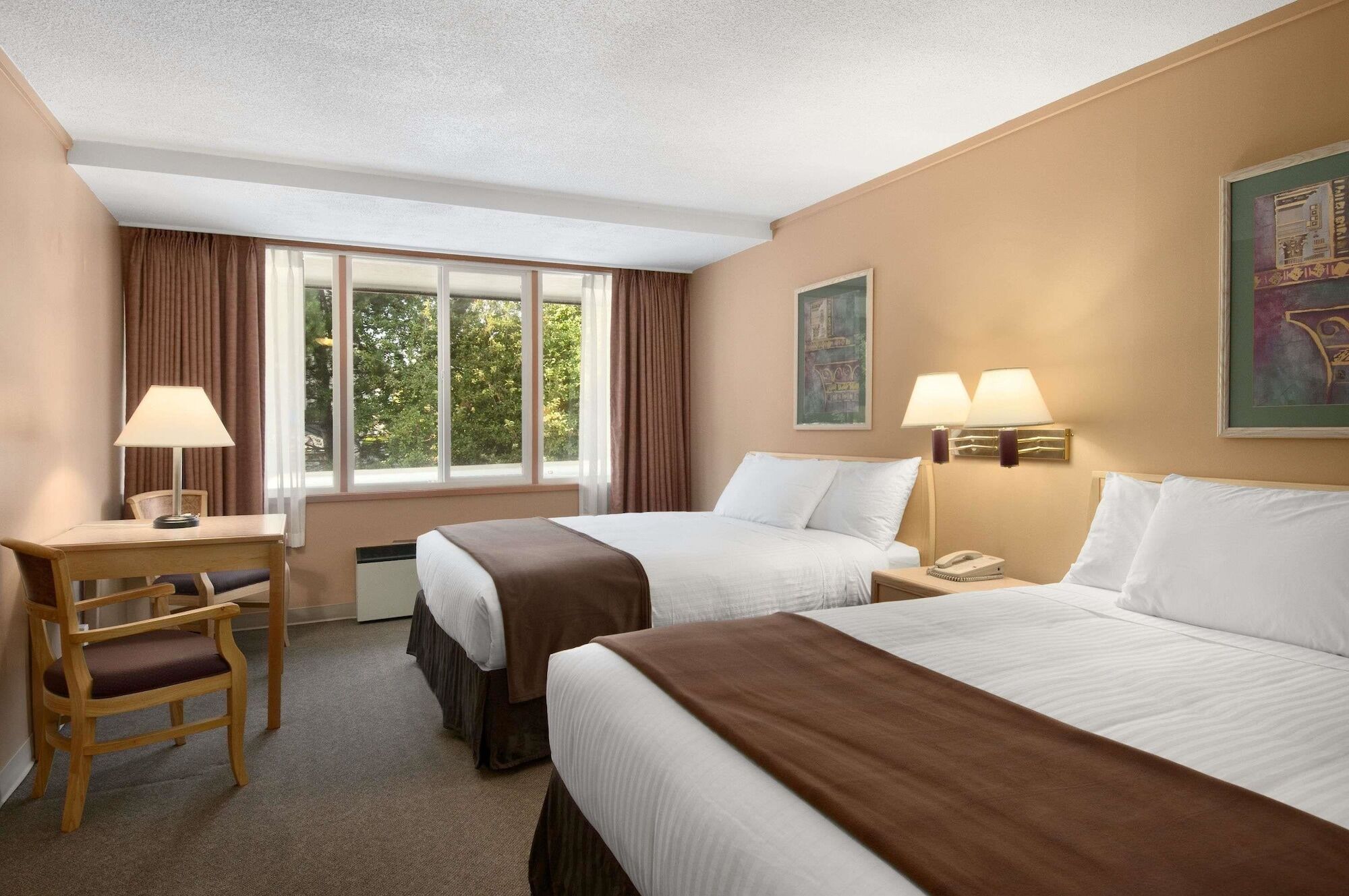 Days Inn By Wyndham Victoria Airport Sidney Buitenkant foto